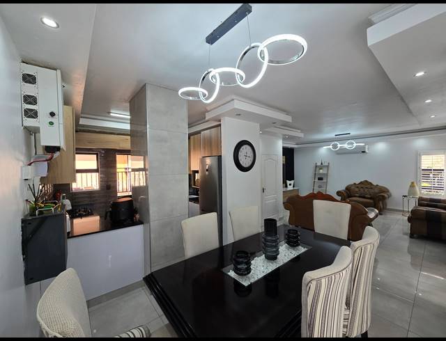 4 BEDROOM DUPLEX FOR SALE IN HILLTOP PRIVATE ESTATE